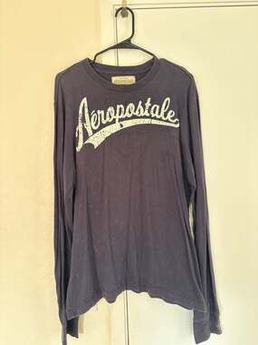 Vintage Aeropostale Script Logo Navy Blue Long Sleeve Graphic Tee Size Large